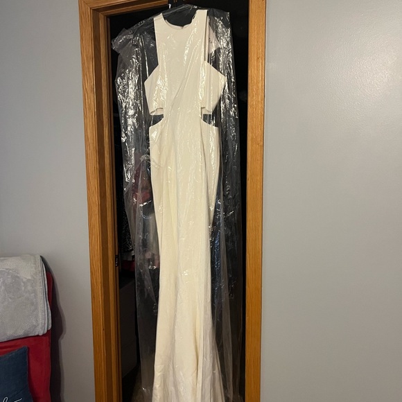 LIKELY Mermaid Gown NWT! SZ 2 - Picture 7 of 10